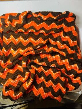 Vintage Zigzag Chevron pattern Brown and orange crochet xlarge blanket